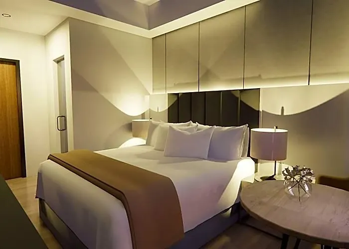 Vibe Alabang Hotel 3*