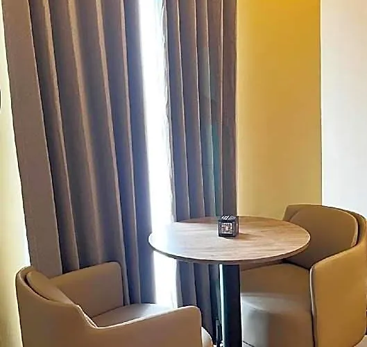 Vibe Alabang 3*