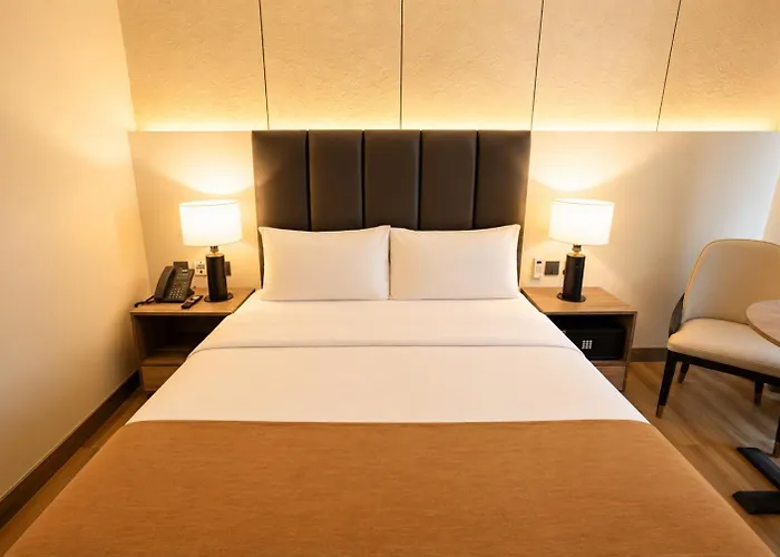 Vibe Alabang 3*